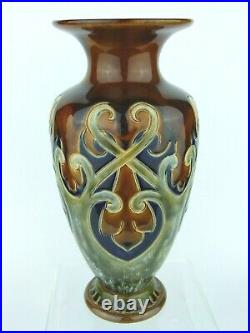 A Stunning Royal Doulton Lambeth Art Nouveau Vase by Frank Butler. Dated 1906. #2