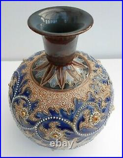 Doulton Lambeth Vase George Tinworth Incised And Moulded Decoration Rare
