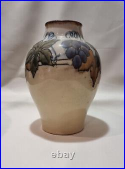 Large Vintage Royal Doulton Lambeth Grape Vine Vase Art Nouveau